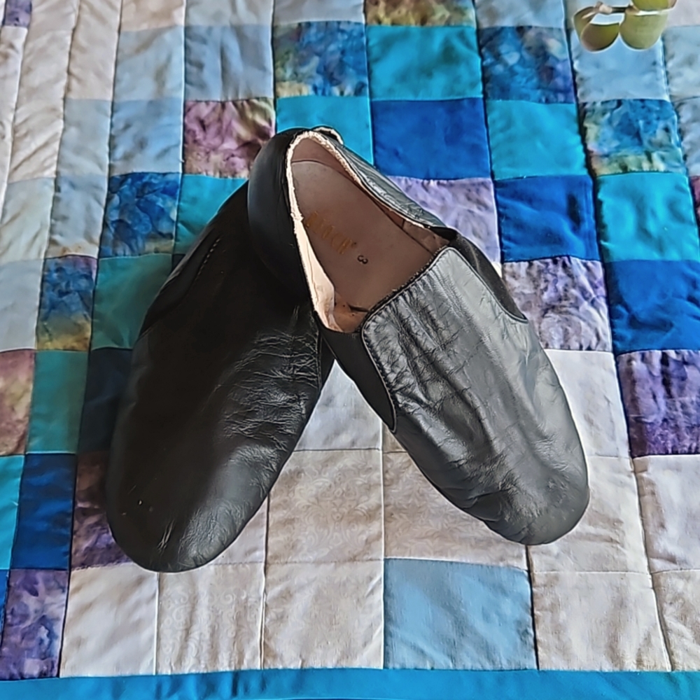 Black Jazz shoes Bloch dance
